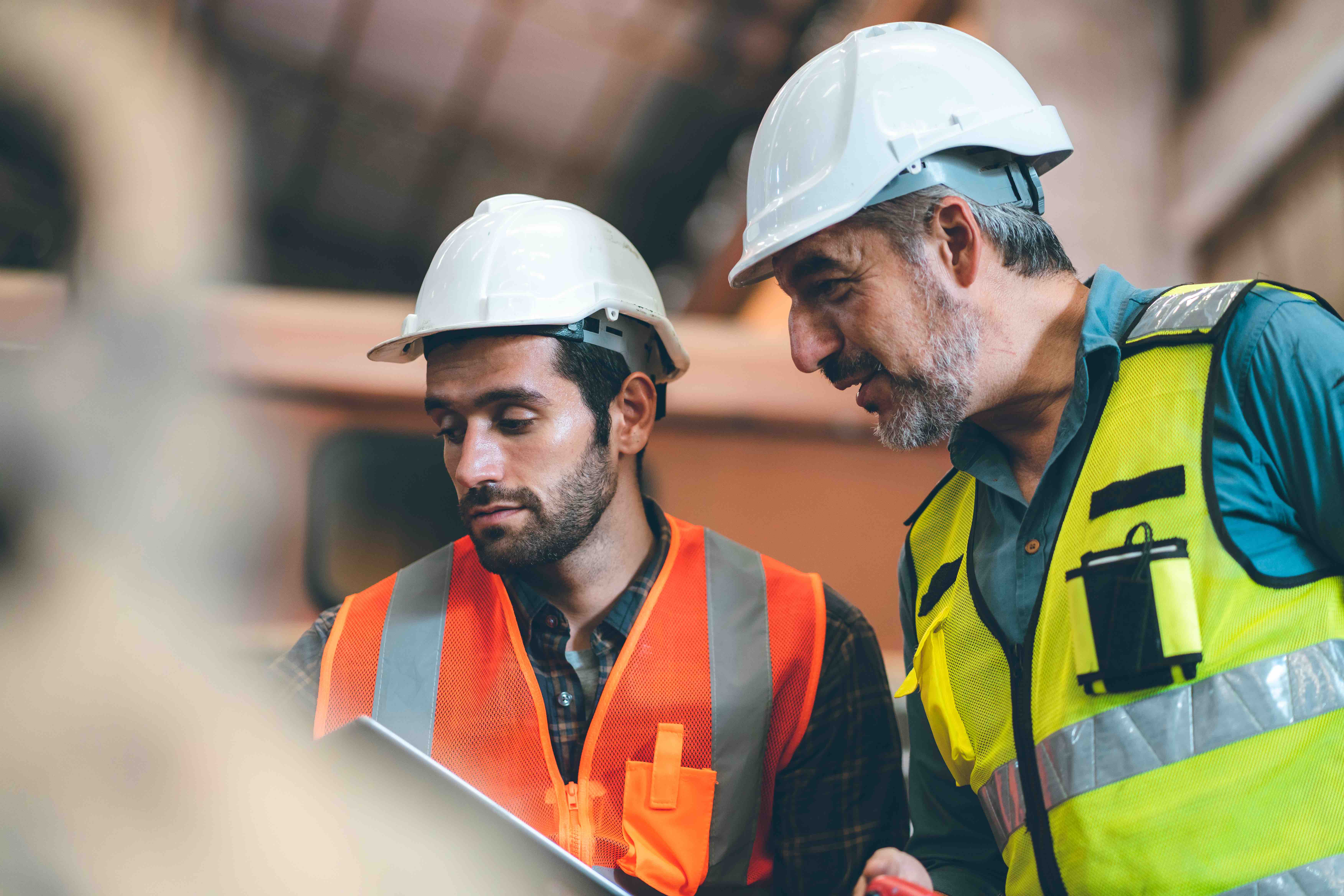 professional--technician-engineer-with-safety-worki-2023-11-27-04-51-20-utc